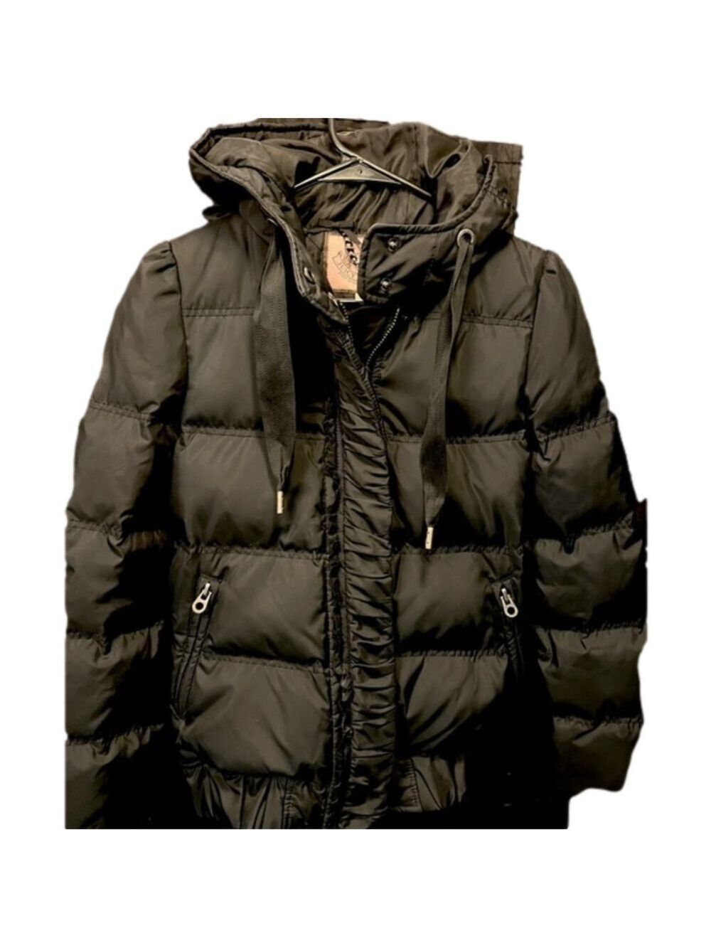 Juicy Couture down and feather hooded puffer size P(xs) Made in China